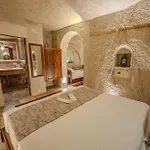 Osmanbey Cave House Otel 3*