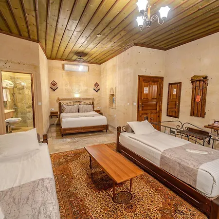 Osmanbey Cave House 3* Göreme