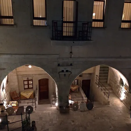 Osmanbey Cave House Гореме