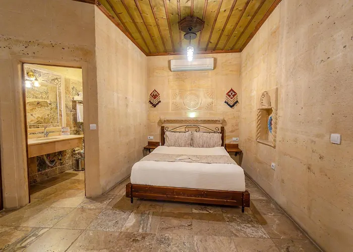 Osmanbey Cave House מלון