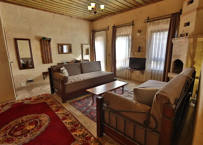 מלון Osmanbey Cave House 3*