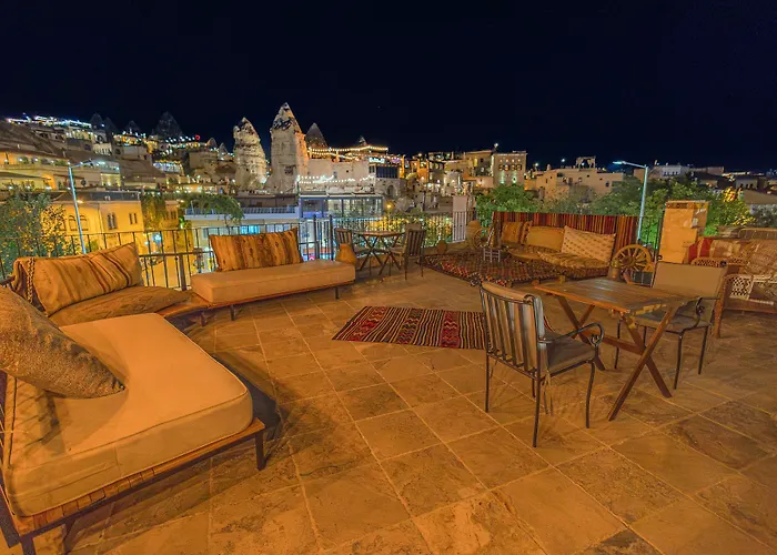 Osmanbey Cave House מלון